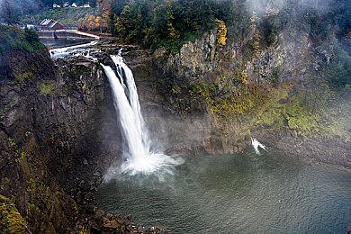 非对称性多人求生恐怖游戏《畸变2》转为免费游戏 目前已停止开发